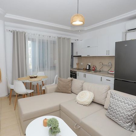New Bazar Selvia Apartment 地拉那 外观 照片