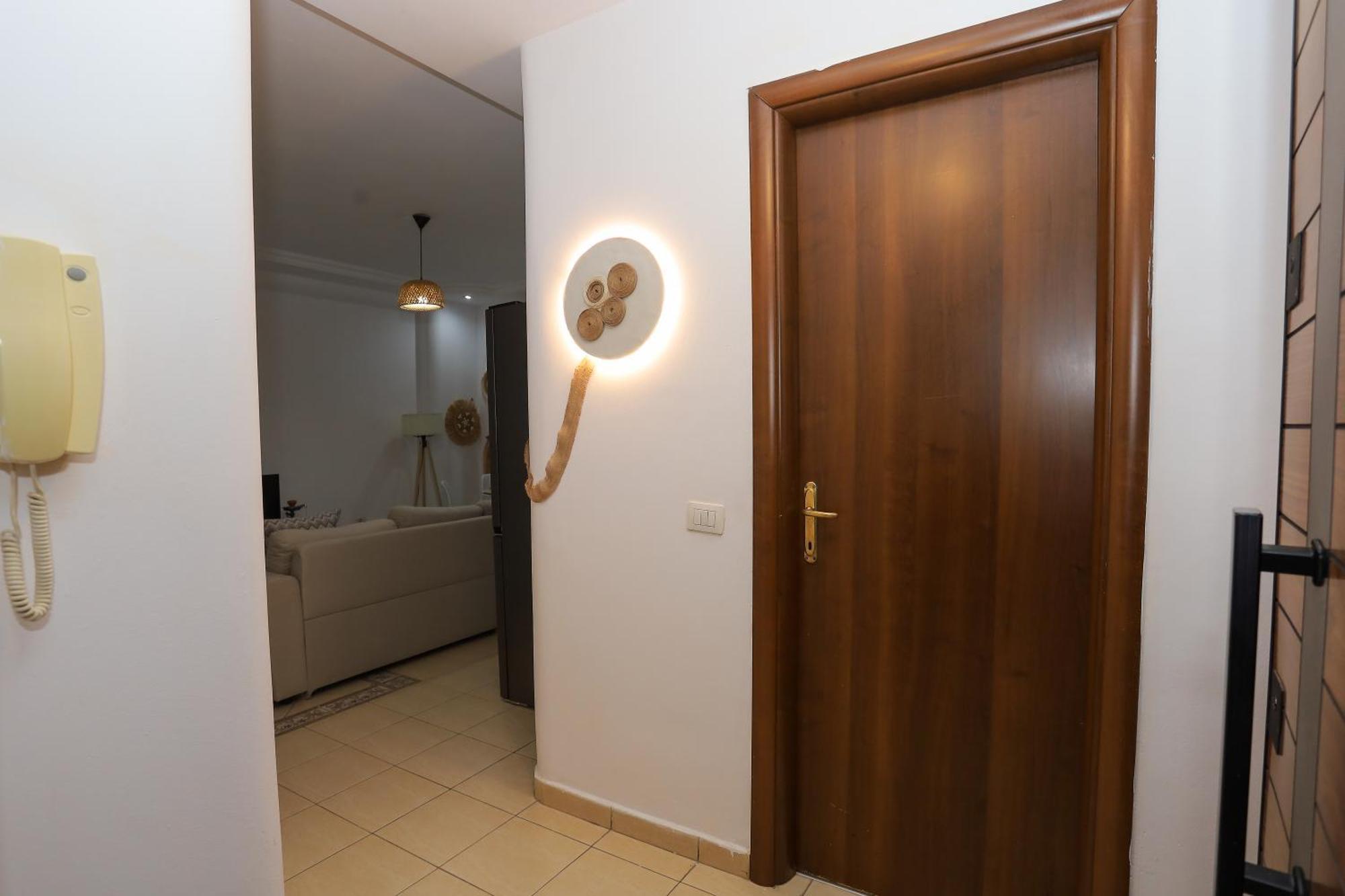 New Bazar Selvia Apartment 地拉那 外观 照片