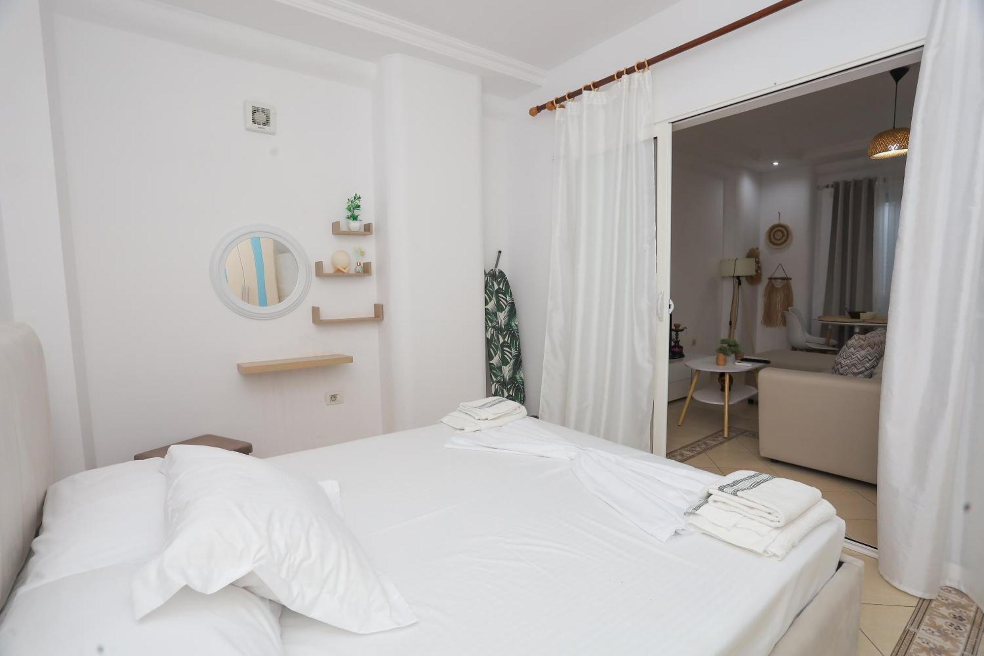 New Bazar Selvia Apartment 地拉那 外观 照片