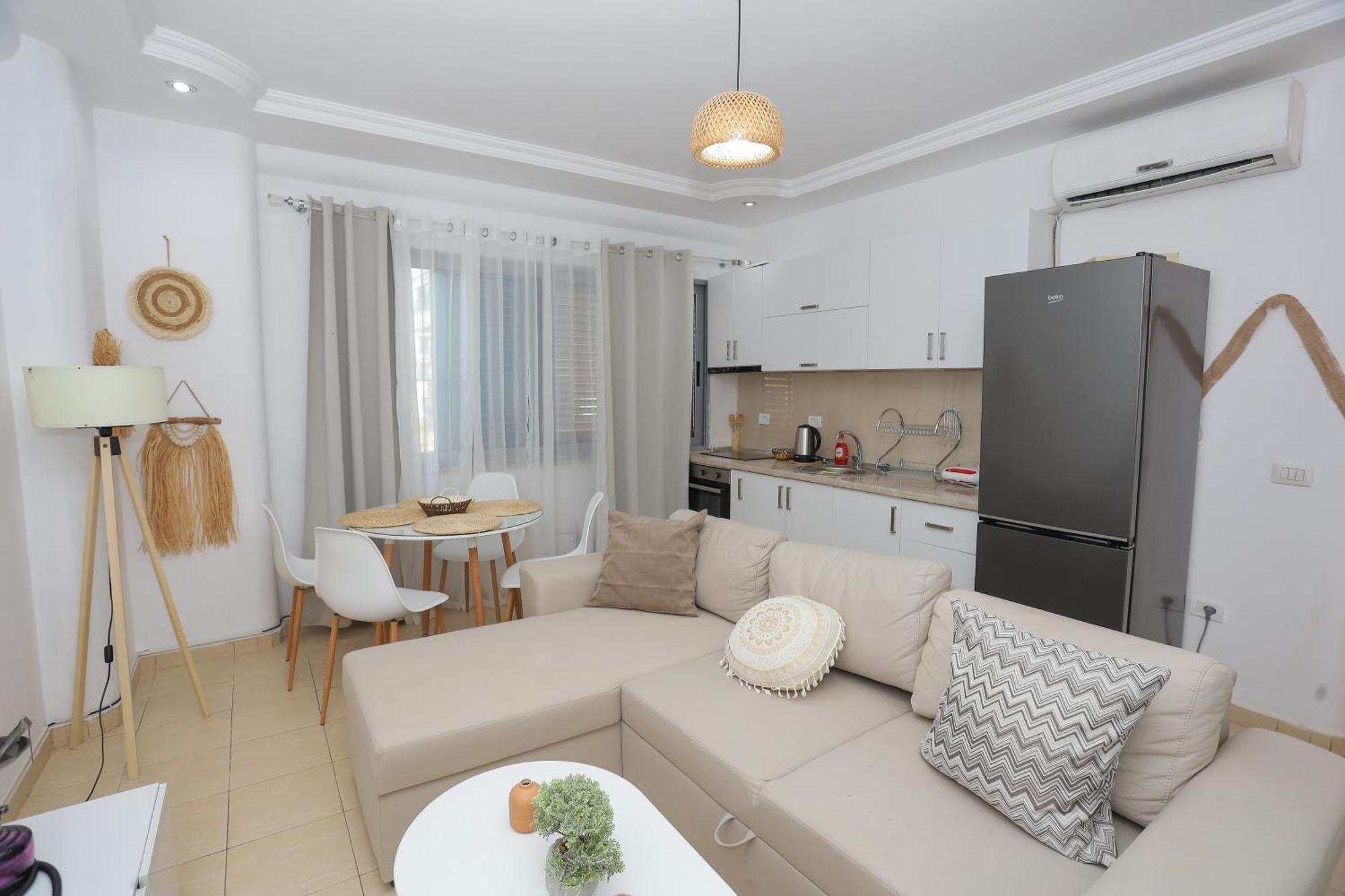 New Bazar Selvia Apartment 地拉那 外观 照片